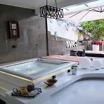 Vip Garden Jacuzzi Seaview In The Hearth Of Downtown 아파트 *