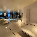 Vip Garden Jacuzzi Seaview In The Hearth Of Downtown * 라스페치아