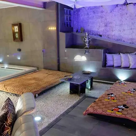 Vip Garden Jacuzzi Seaview In The Hearth Of Downtown