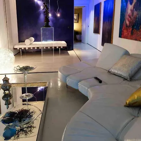 Vip Garden Jacuzzi Seaview In The Hearth Of Downtown Apartment La Spezia