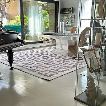 Apartment Vip Garden Jacuzzi Seaview In The Hearth Of Downtown La Spezia