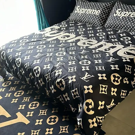 Apartment Vip Garden Jacuzzi Seaview In The Hearth Of Downtown *