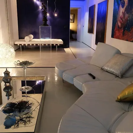 Vip Garden Jacuzzi Seaview In The Hearth Of Downtown * 斯培西亚