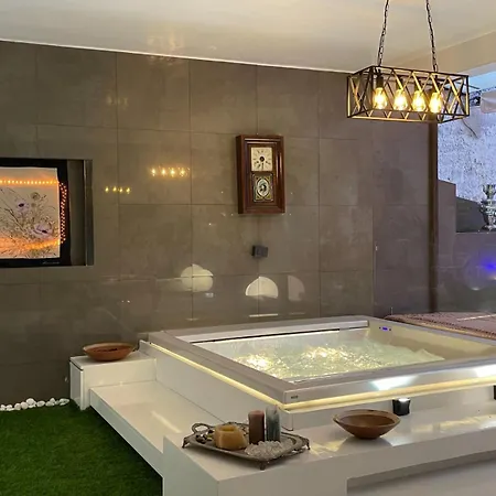 Vip Garden Jacuzzi Seaview In The Hearth Of Downtown *