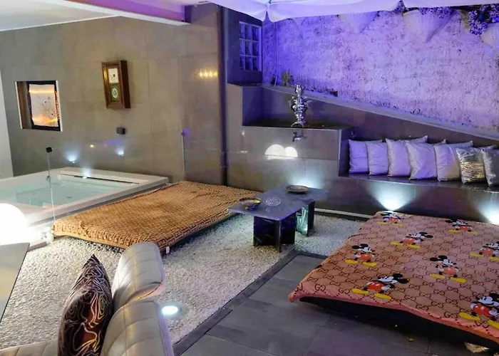 Vip Garden Jacuzzi Seaview In The Hearth Of Downtown