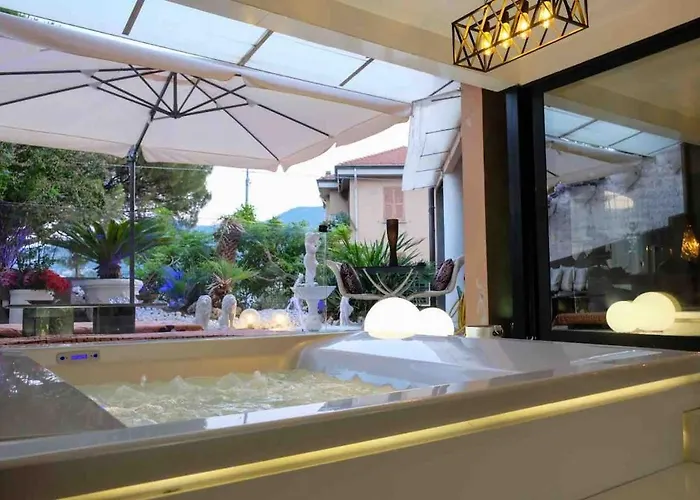 Vip Garden Jacuzzi Seaview In The Hearth Of Downtown Апартаменты
