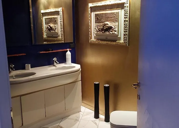 Vip Garden Jacuzzi Seaview In The Hearth Of Downtown Apartmán La Spezia