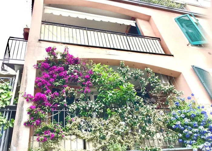 Апартаменты Vip Garden Jacuzzi Seaview In The Hearth Of Downtown Специя