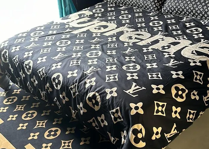 Апартаменты Vip Garden Jacuzzi Seaview In The Hearth Of Downtown *