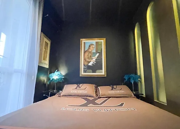 Vip Garden Jacuzzi Seaview In The Hearth Of Downtown Apartmán