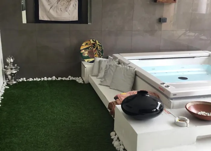 Апартаменты Vip Garden Jacuzzi Seaview In The Hearth Of Downtown *